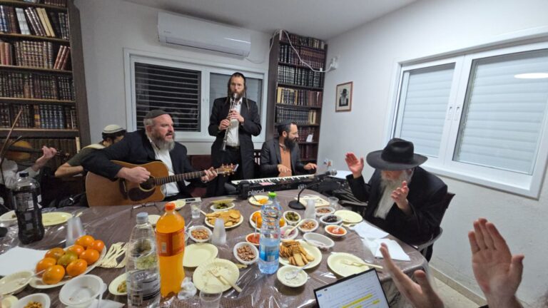  של WhatsApp‏ 2025-11-25 בשעה 01.10